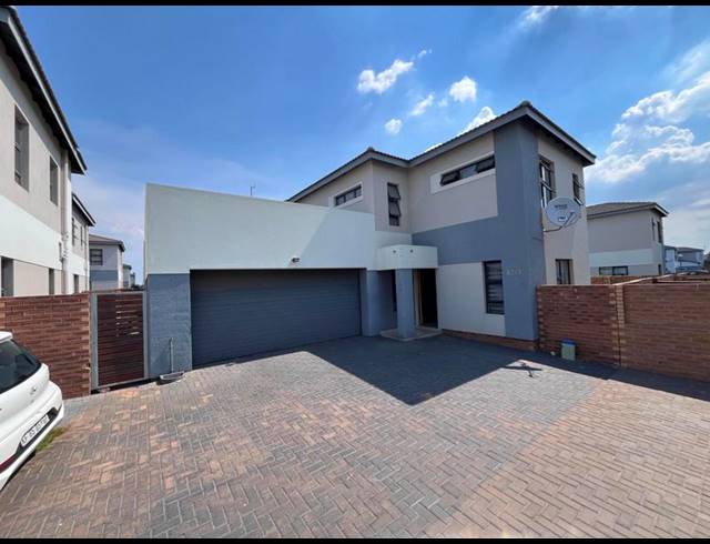 3 BEDROOM PROPERTY TO RENT IN THATCHFIELD